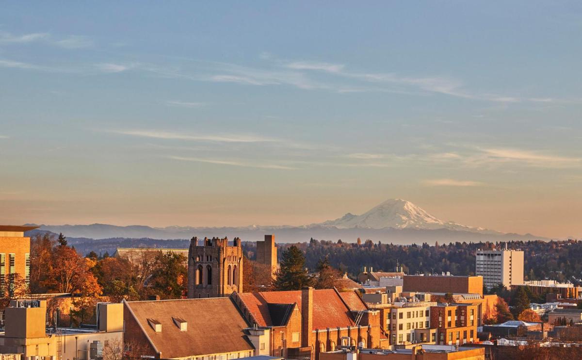 Graduate by Hilton Seattle - Housity