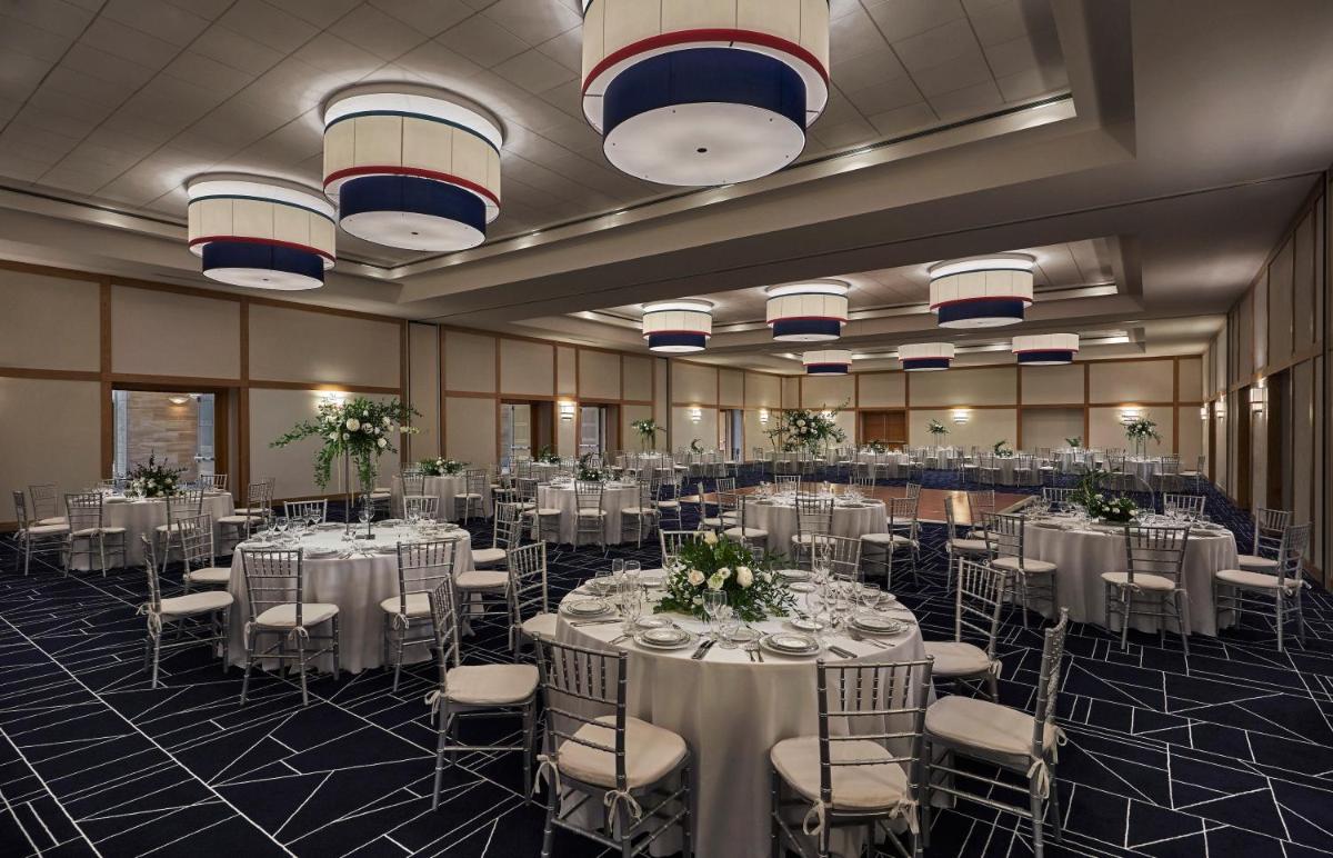 Graduate by Hilton Cincinnati - Housity