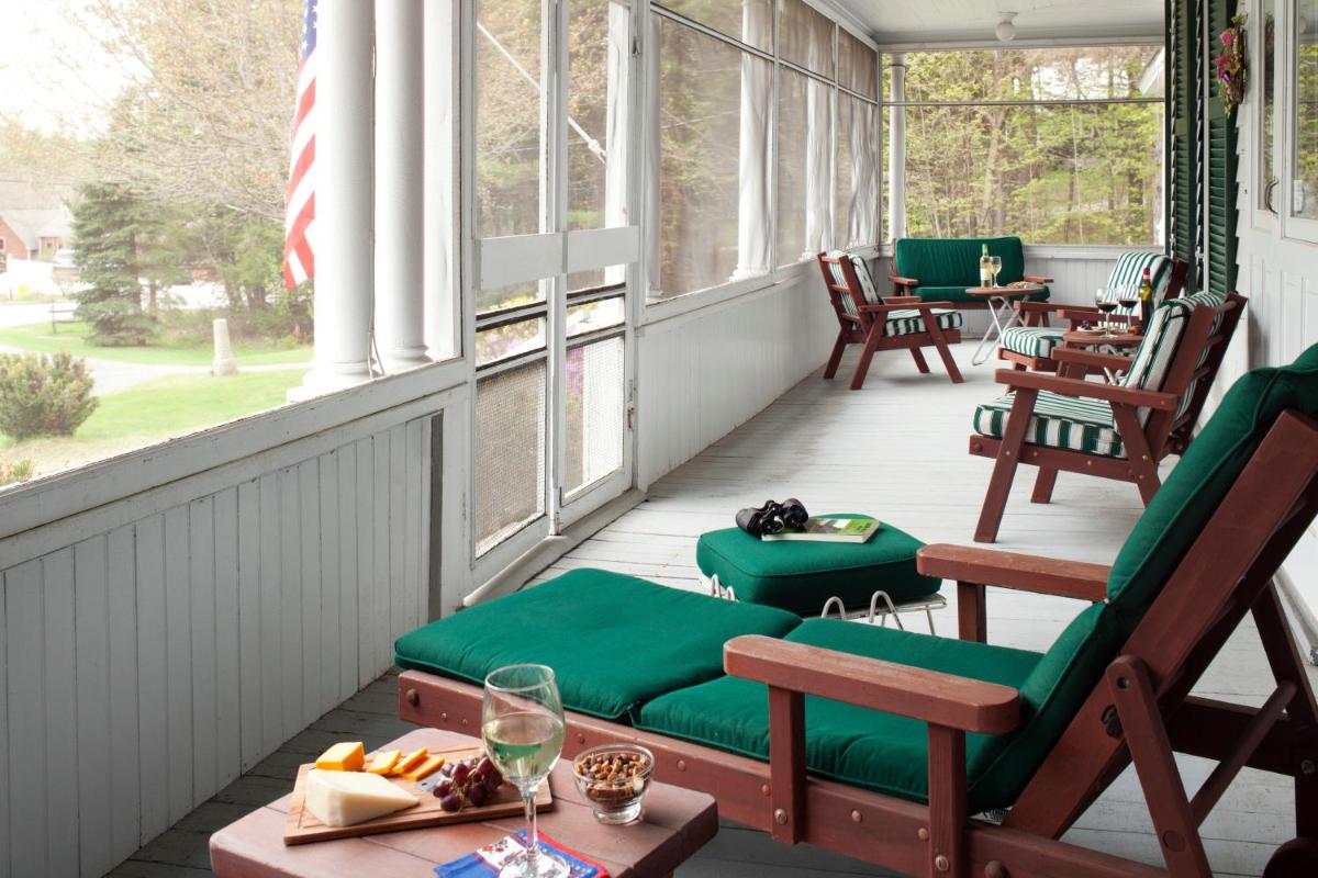 Inn on Golden Pond - Housity