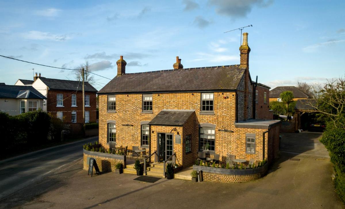 The Cherry Tree - Housity