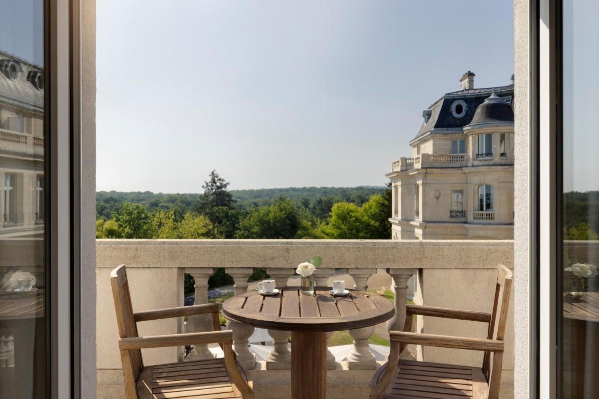 Balcon ou terrasse dans l'établissement InterContinental Hotels Chantilly Chateau Mont Royal by IHG