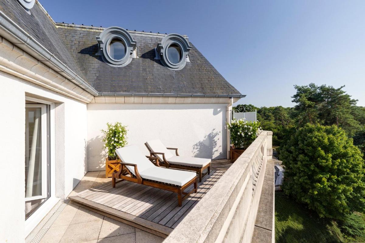 Balcon ou terrasse dans l'établissement InterContinental Hotels Chantilly Chateau Mont Royal by IHG