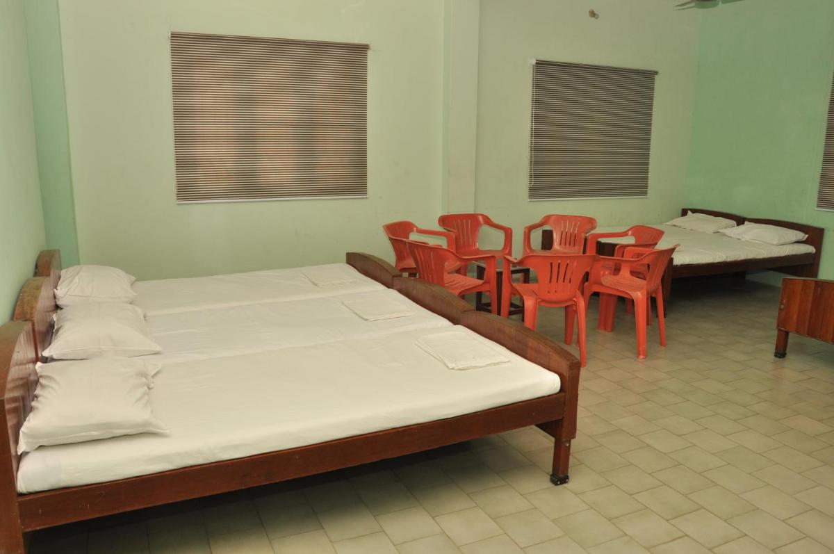 VALLI HOTEL - Housity