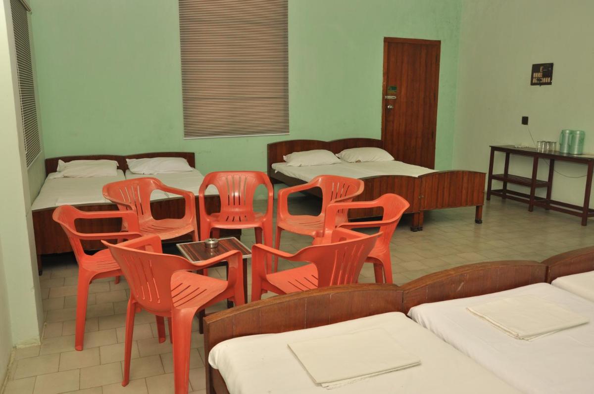 VALLI HOTEL - Housity