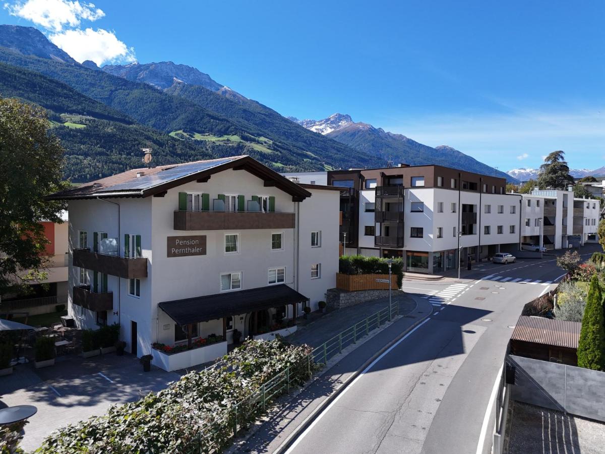 Pension Pernthaler - Housity