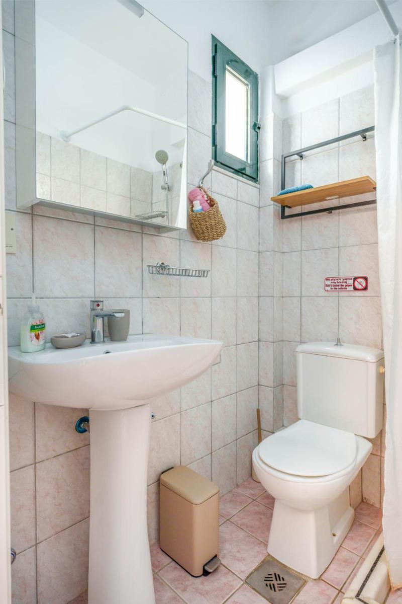Giannatos' Studios - Makis - Hizvo