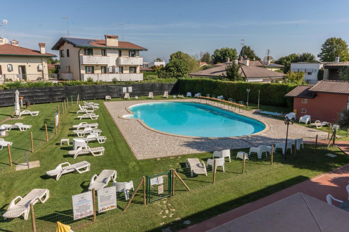 Hotel Residence - Il Giardino del Cigno - Housity