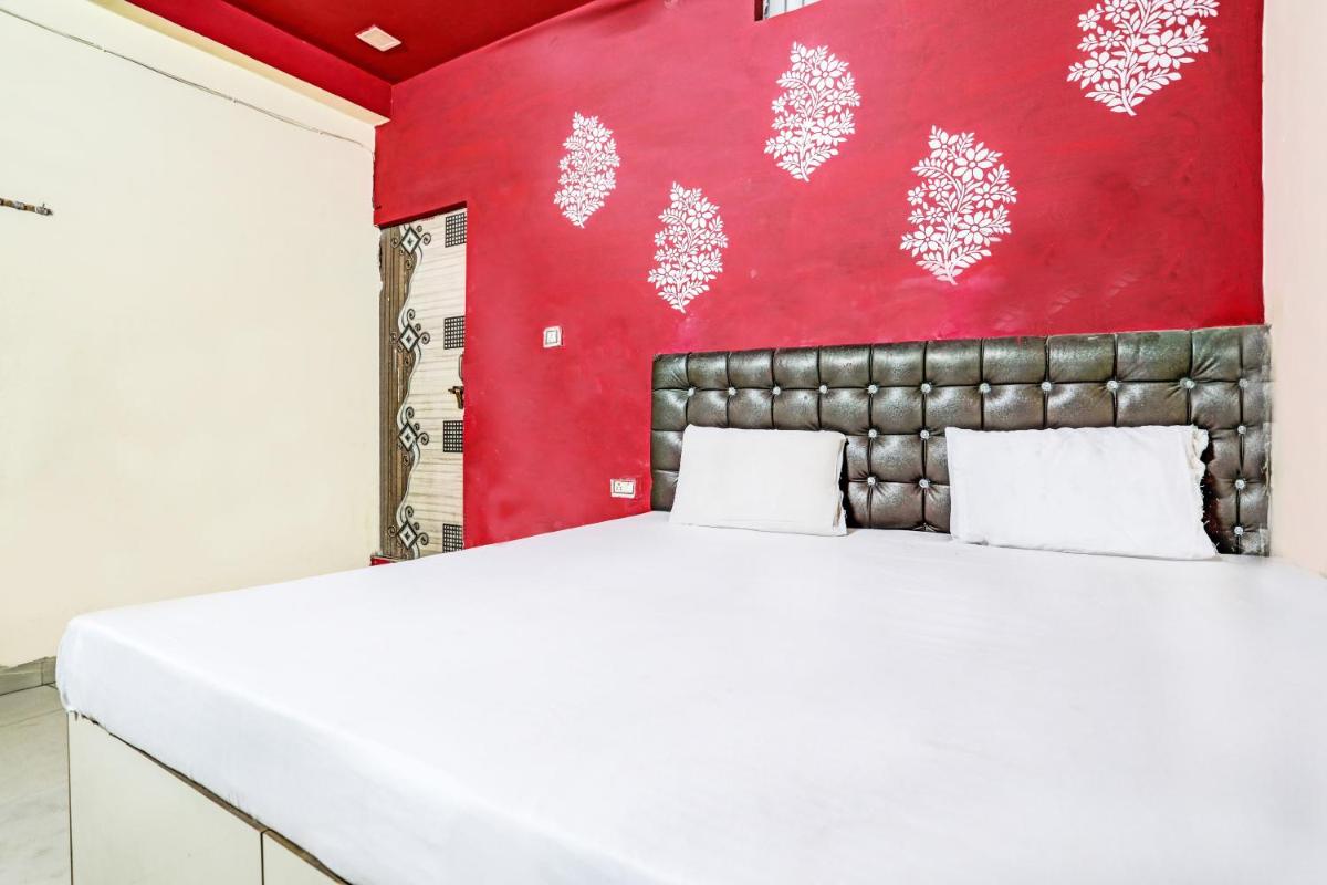 OYO Hotel Grand - Housity