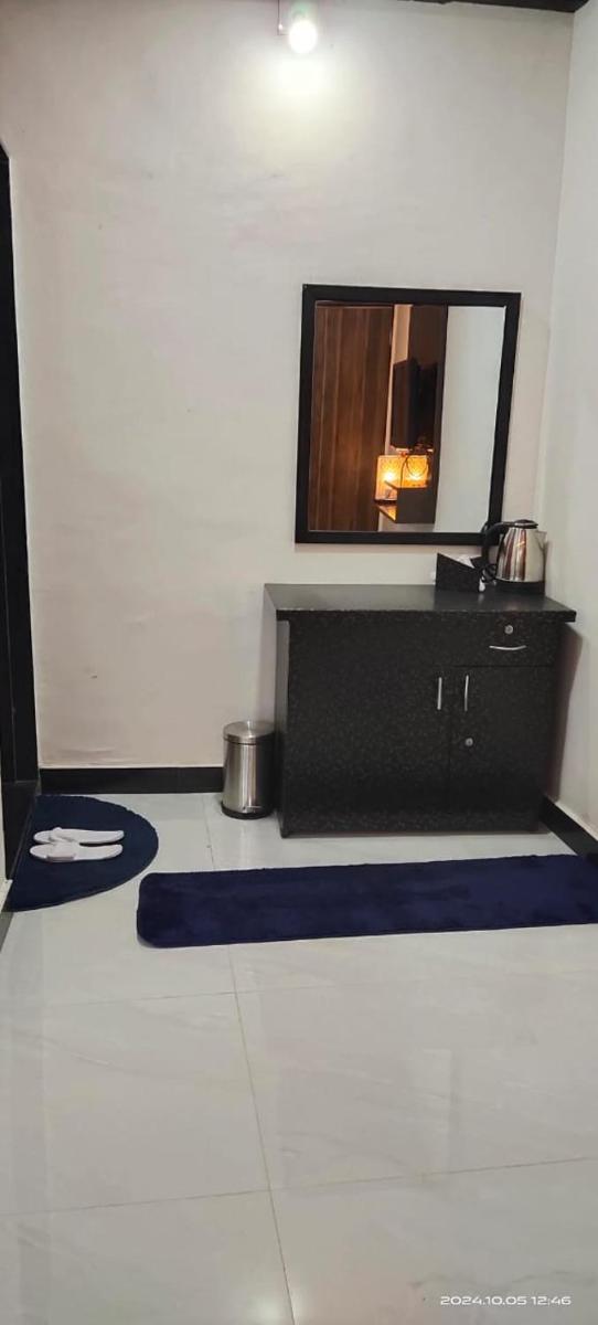 Palms View Villa - Housity