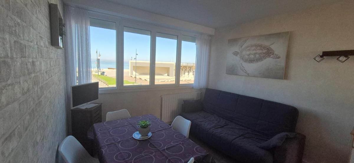 residence du bord de mer 9 appartements face a la mer - Housity