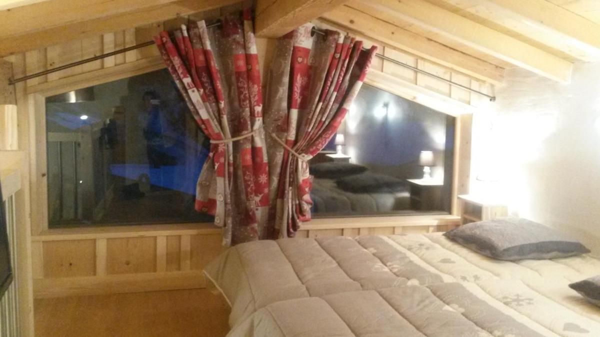 Coin salon dans l'établissement Apart'hotel & Spa "La Destière"