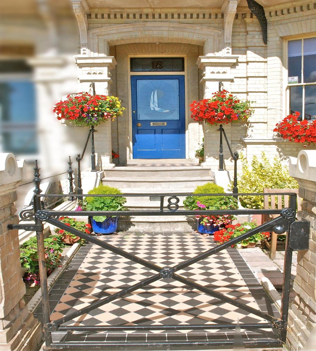 No.18 - Housity