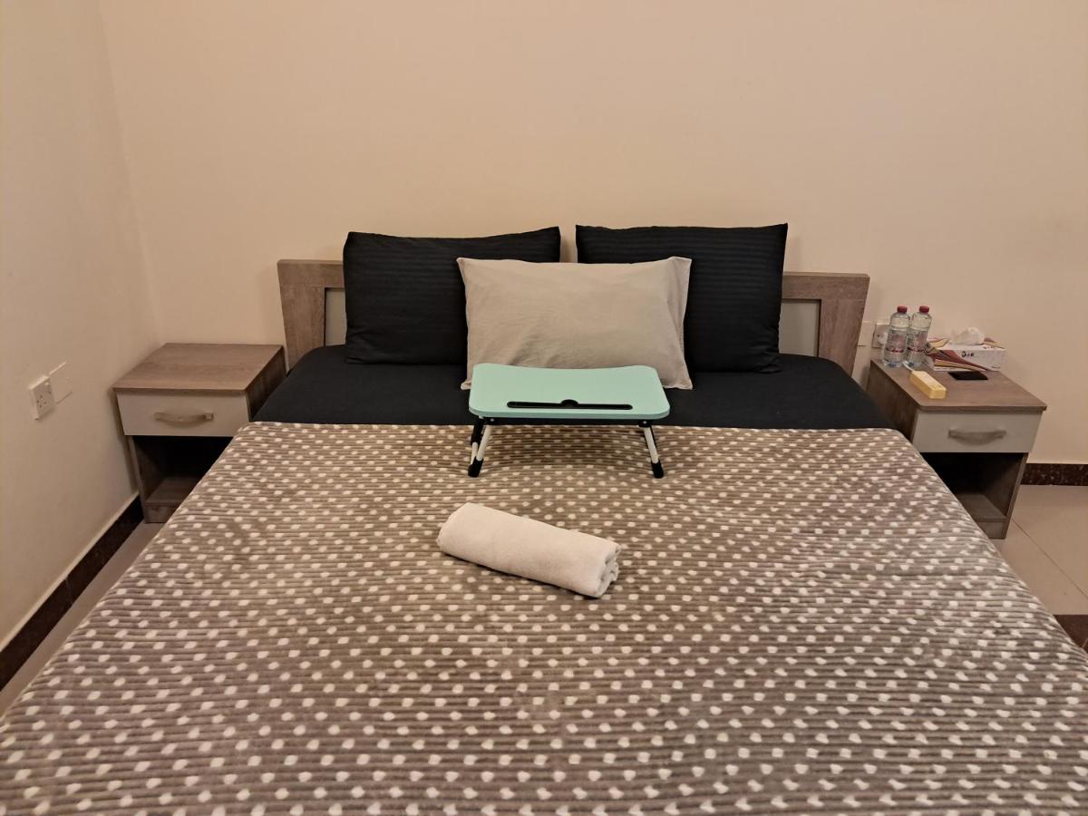Top House Zayed Airport AUH - Housity