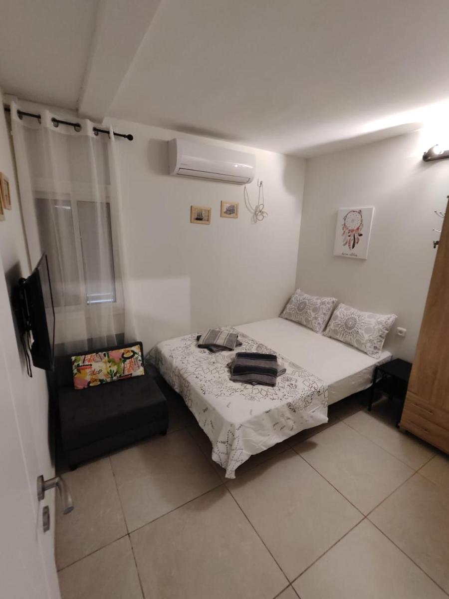 The-Home-Away-From-Home - Housity