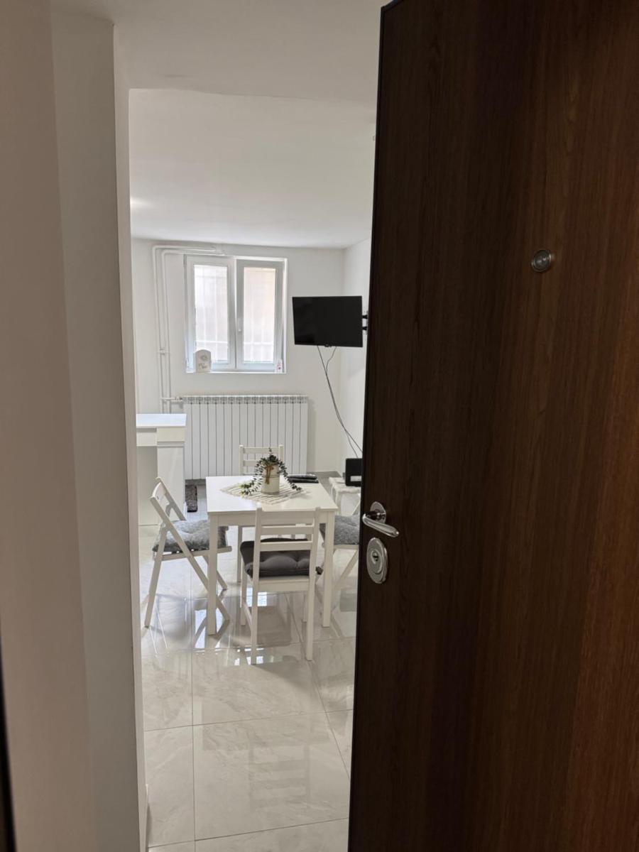 Alexandar13 - Housity