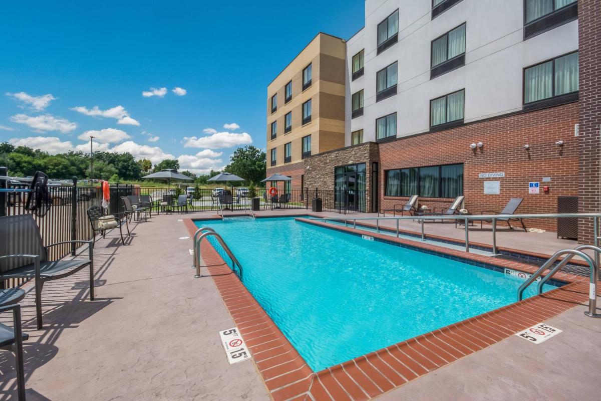 Fairfield Inn & Suites by Marriott Chickasha - Housity