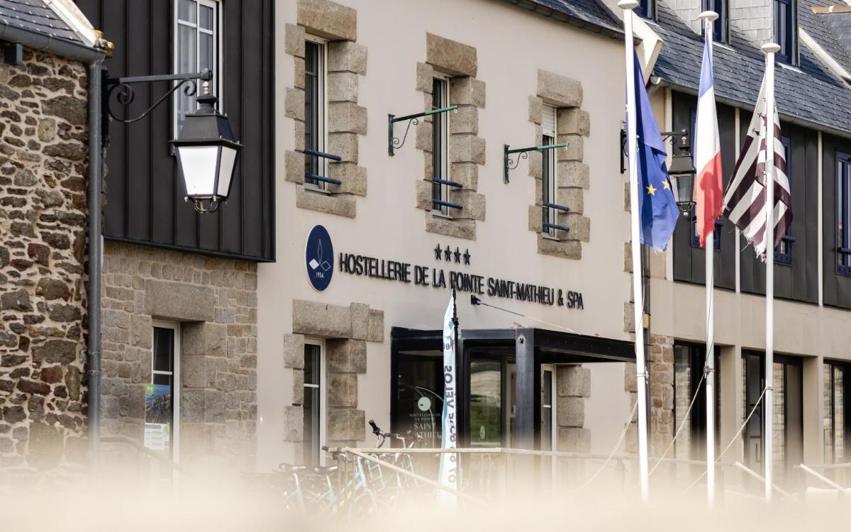 Photo de la galerie de l'établissement Hostellerie de la Pointe Saint-Mathieu - SPA & Restaurant, à Plougonvelin