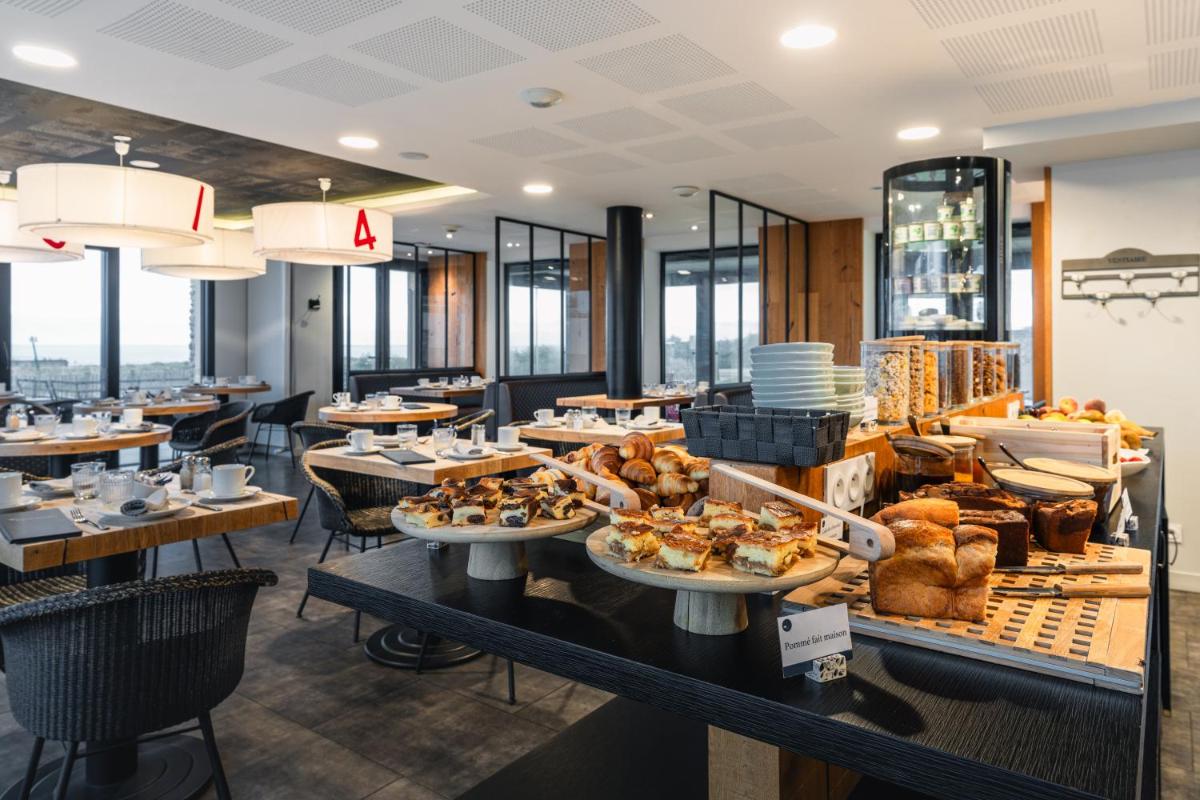 Nourriture dans l'hôtel ou à proximité