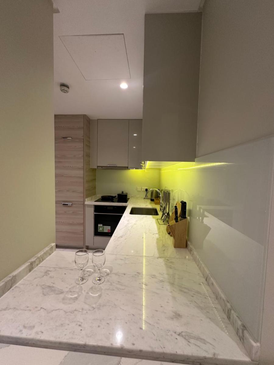 Suitetrails - Flat one bedroom next to four sessions hotel