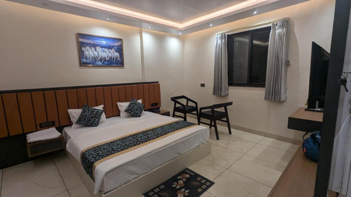 Hotel Shakuntla Palace - Housity