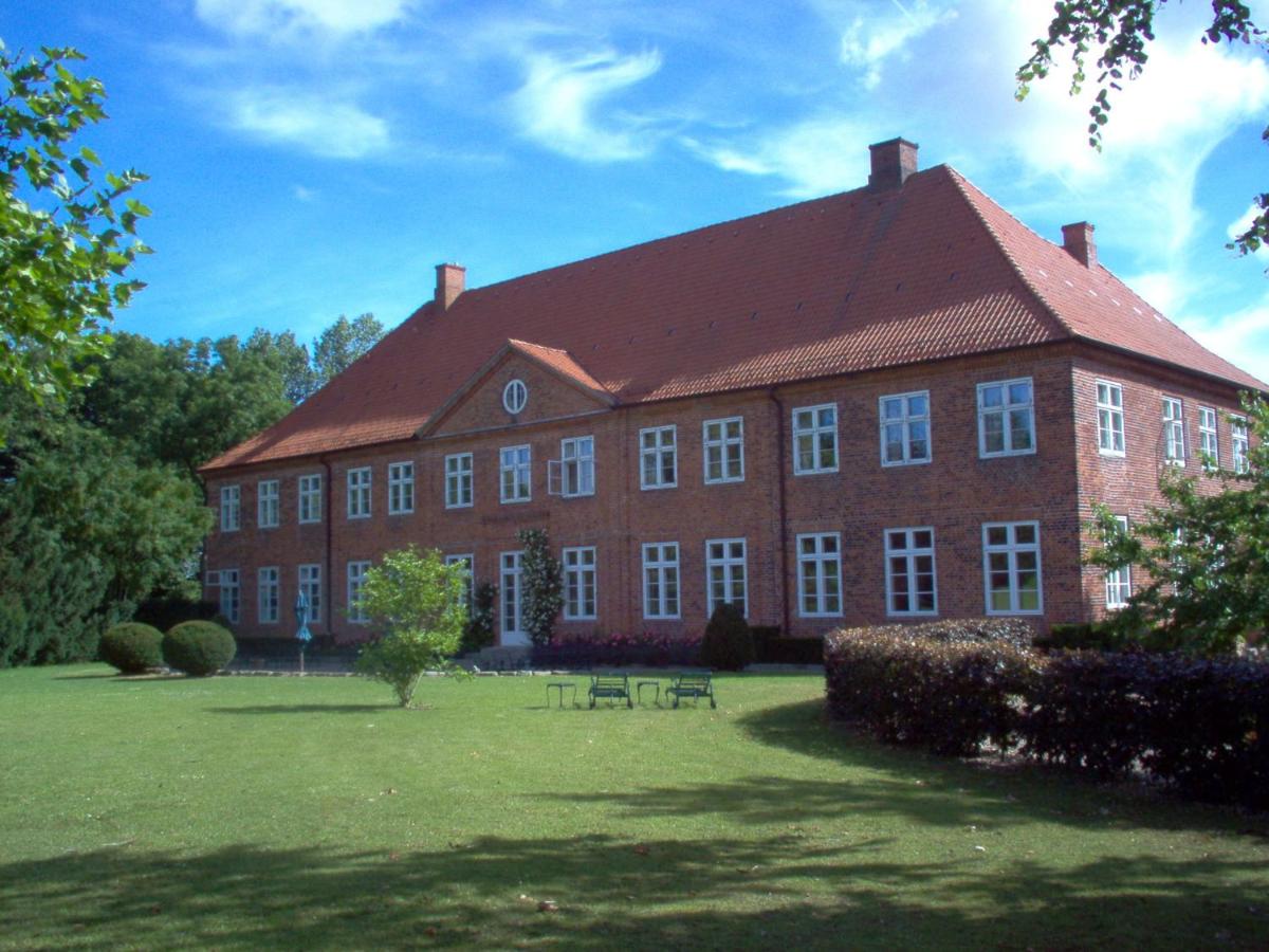 Ein Garten an der Unterkunft Herrenhaus Borghorst