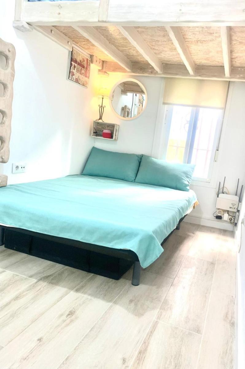 PRECIOSO Y PEQUEÑO LOFT CENTRO DE CONIL - Housity