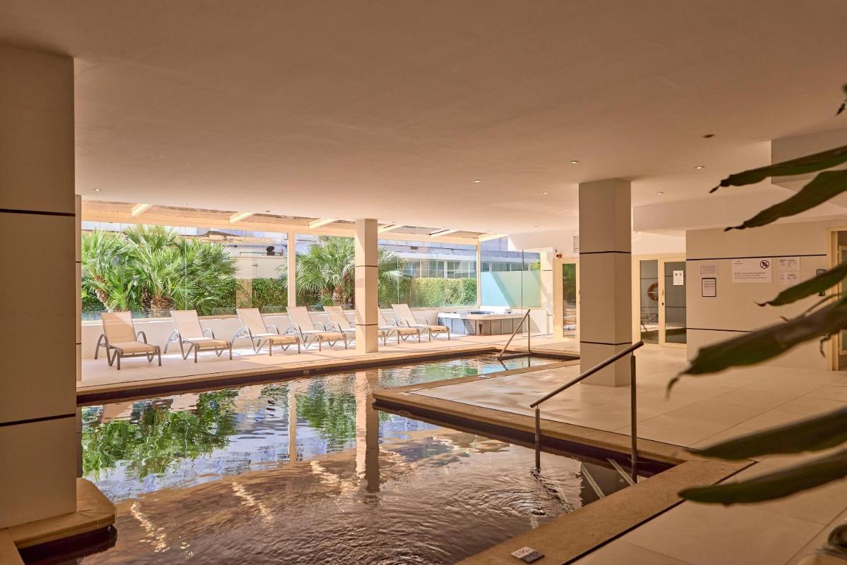 Piscina en o cerca de Zafiro Rey Don Jaime