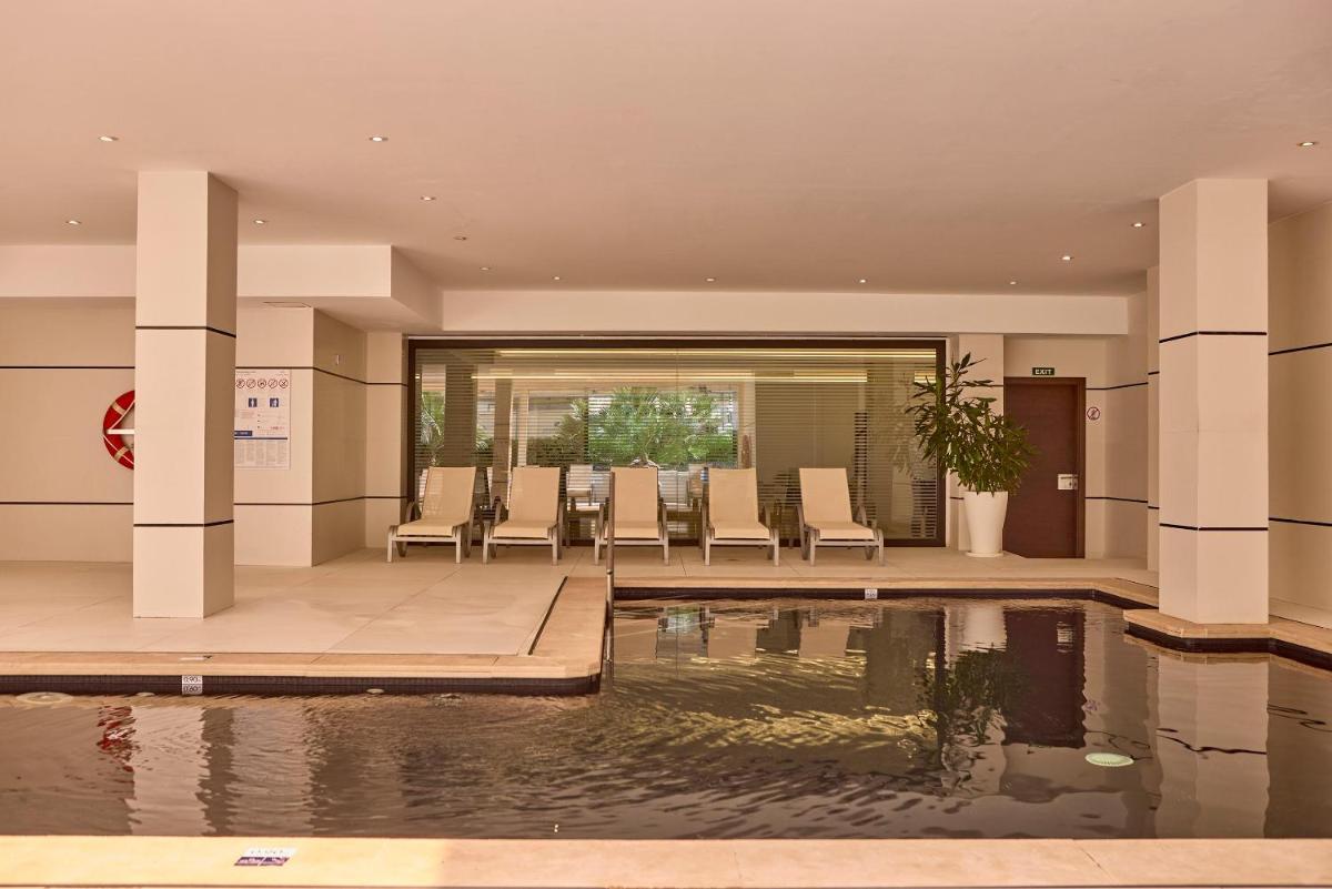 Piscina en o cerca de Zafiro Rey Don Jaime