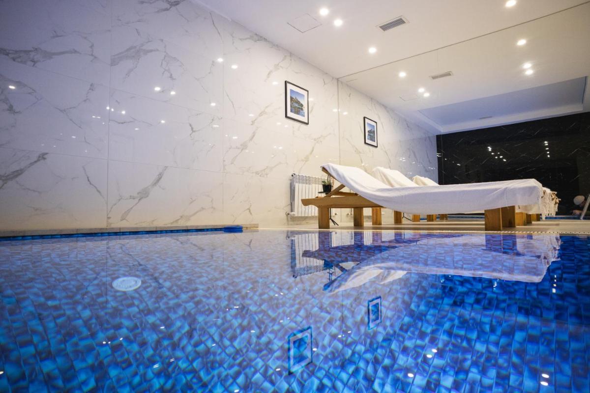 Resident Hotel Kazybek Bi - Hizvo