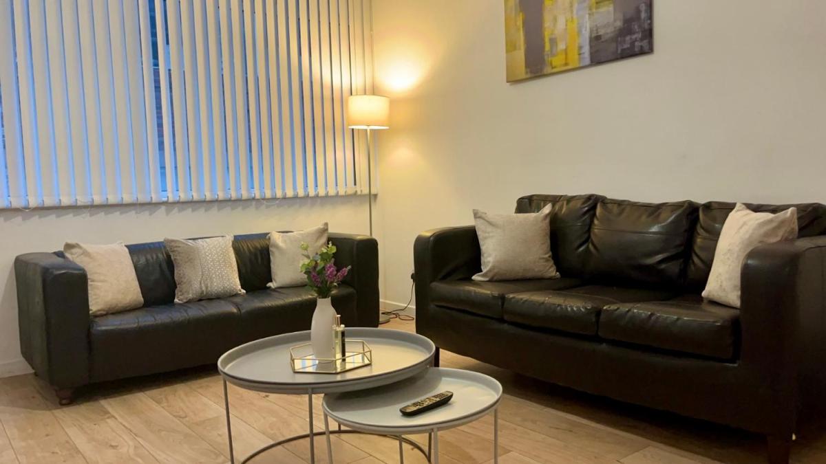 Alexander Apartments Powdene House - Housity