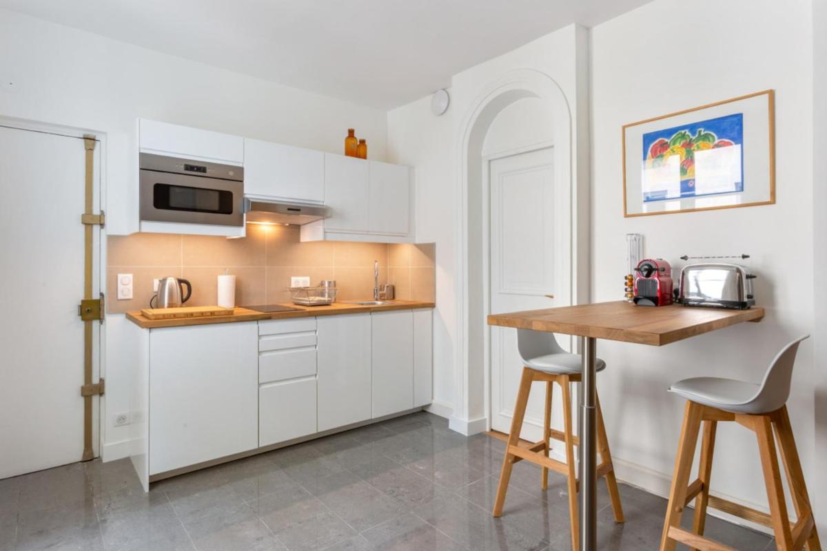 Cosy flat close to Marché de St Honoré and Louvre - Housity