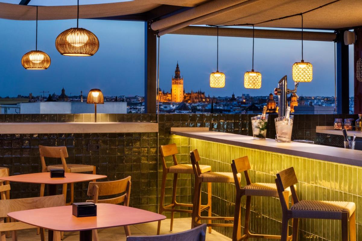 Un restaurante o sitio para comer en Catalonia Santa Justa