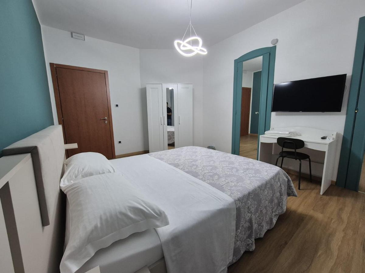 Il Giramondo - Housity