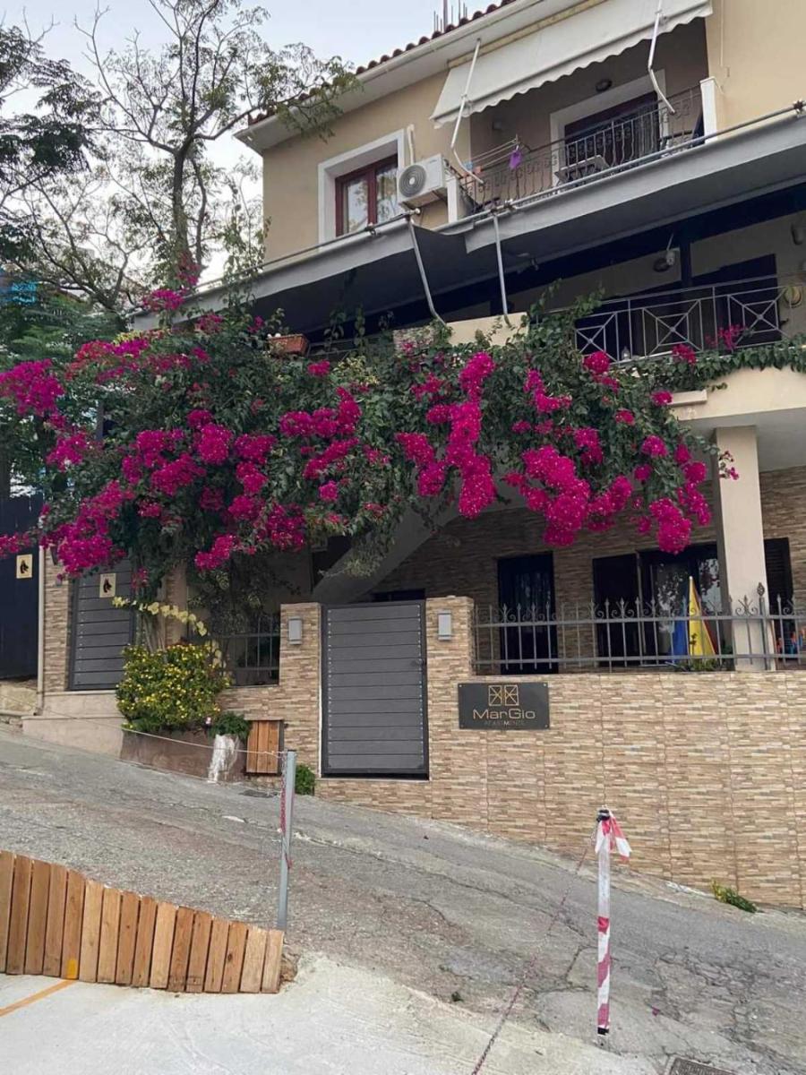 MarGio Skiathos Apartments - Housity