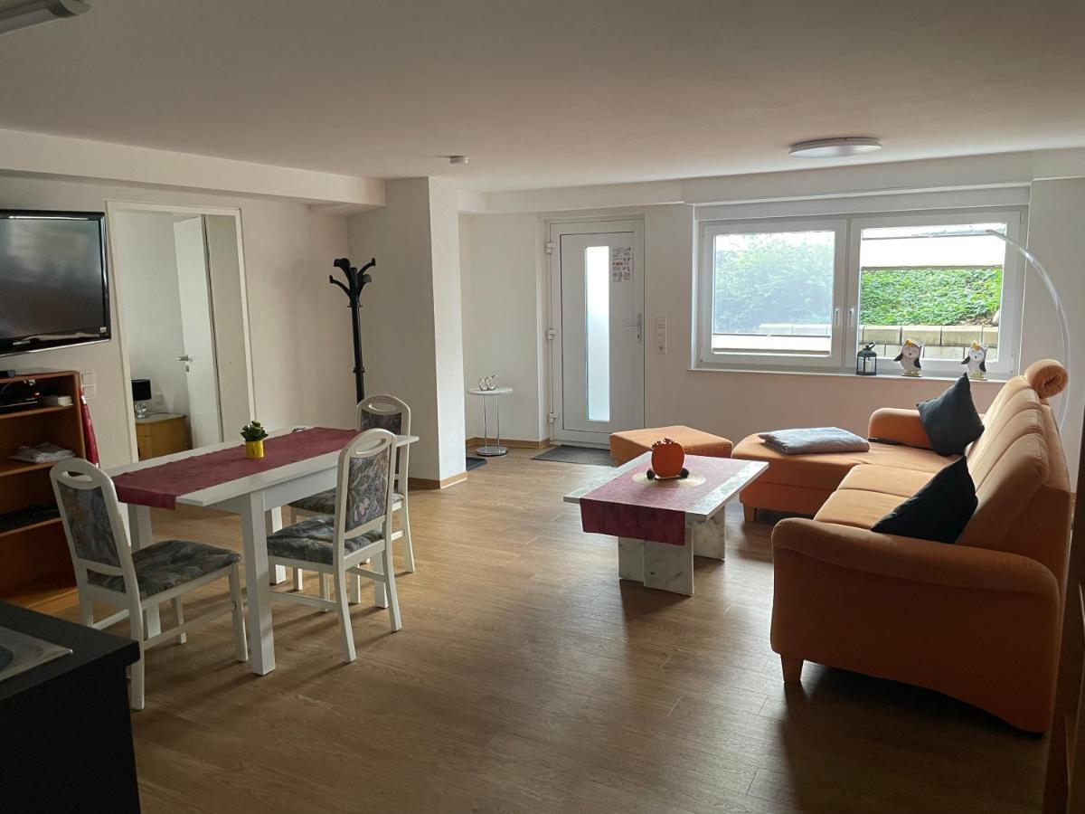 Ferienwohnung im Grünen - Housity