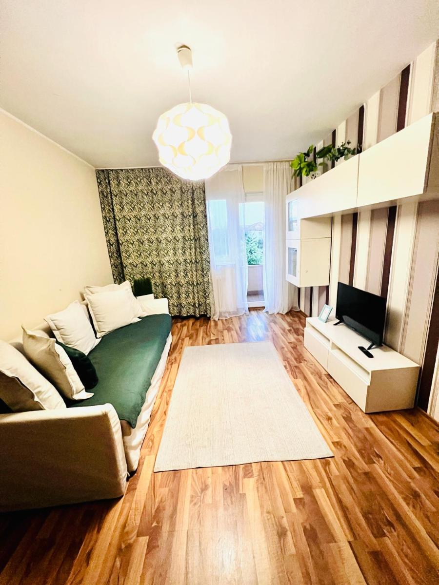 Middle of the boulevard - Housity