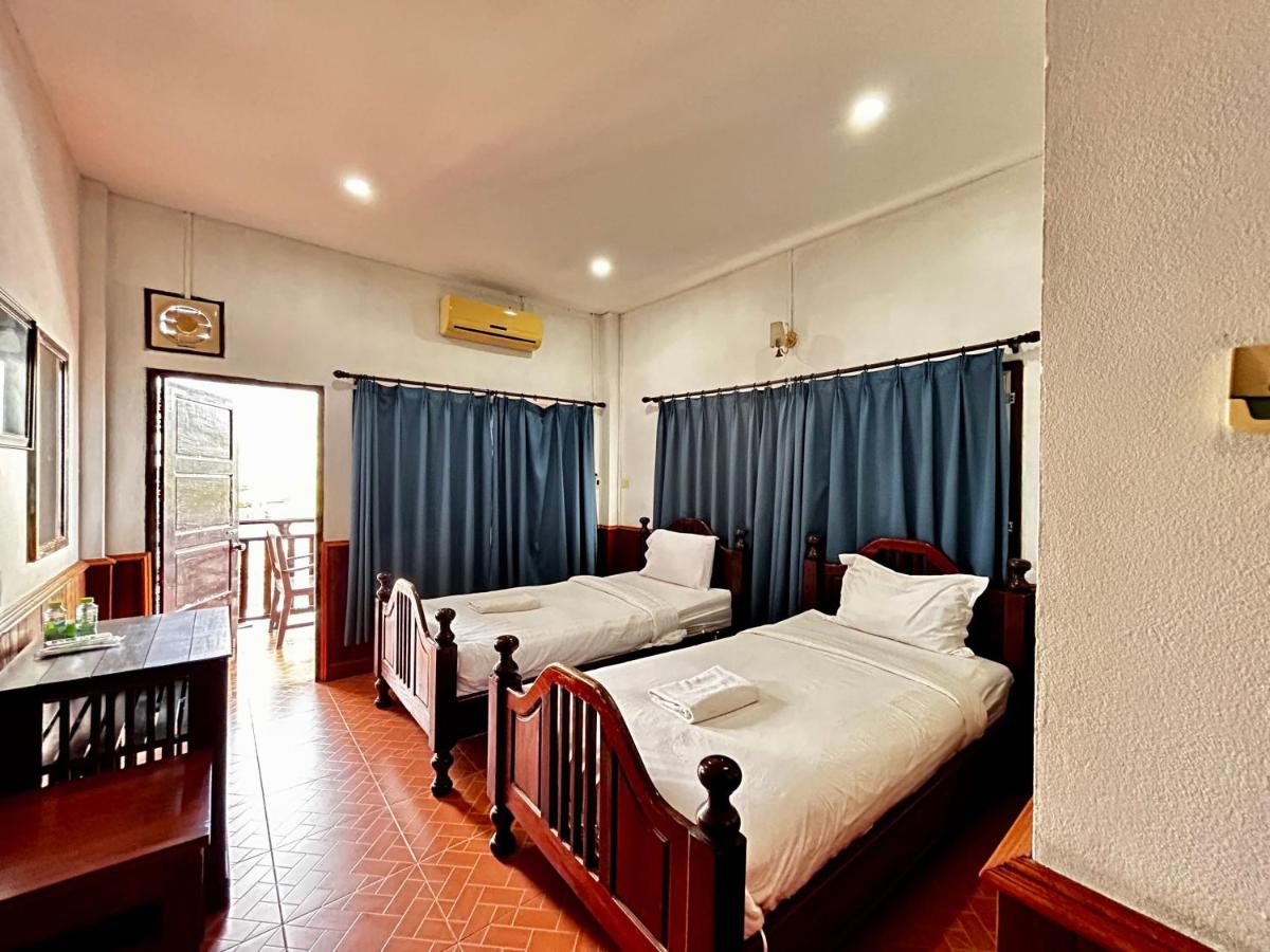 Domon Riverside Hotel - Housity