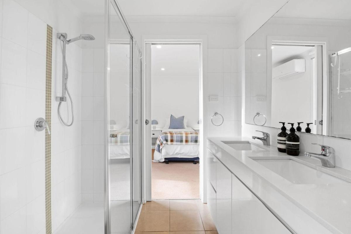 Back Beach Portsea - Housity