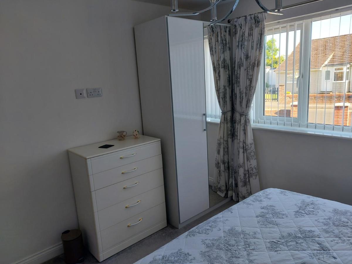 Superb Bungalow - Housity