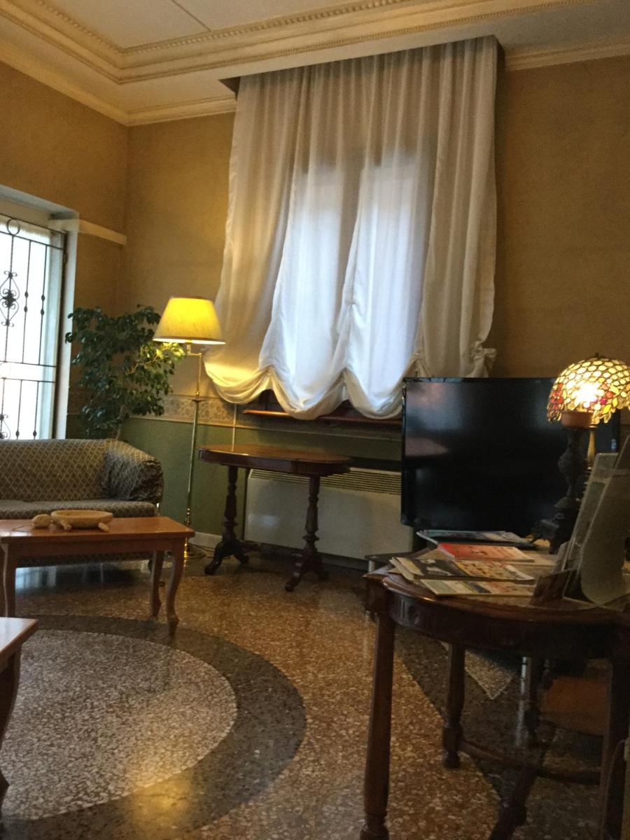 Hotel Bentivoglio Residenza D'Epoca - Housity