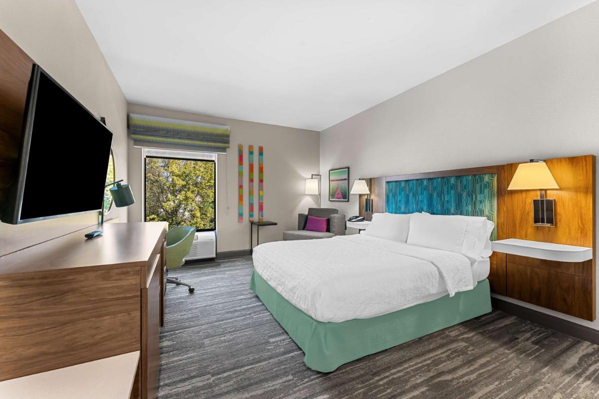 Hampton Inn Stroudsburg Poconos - Housity