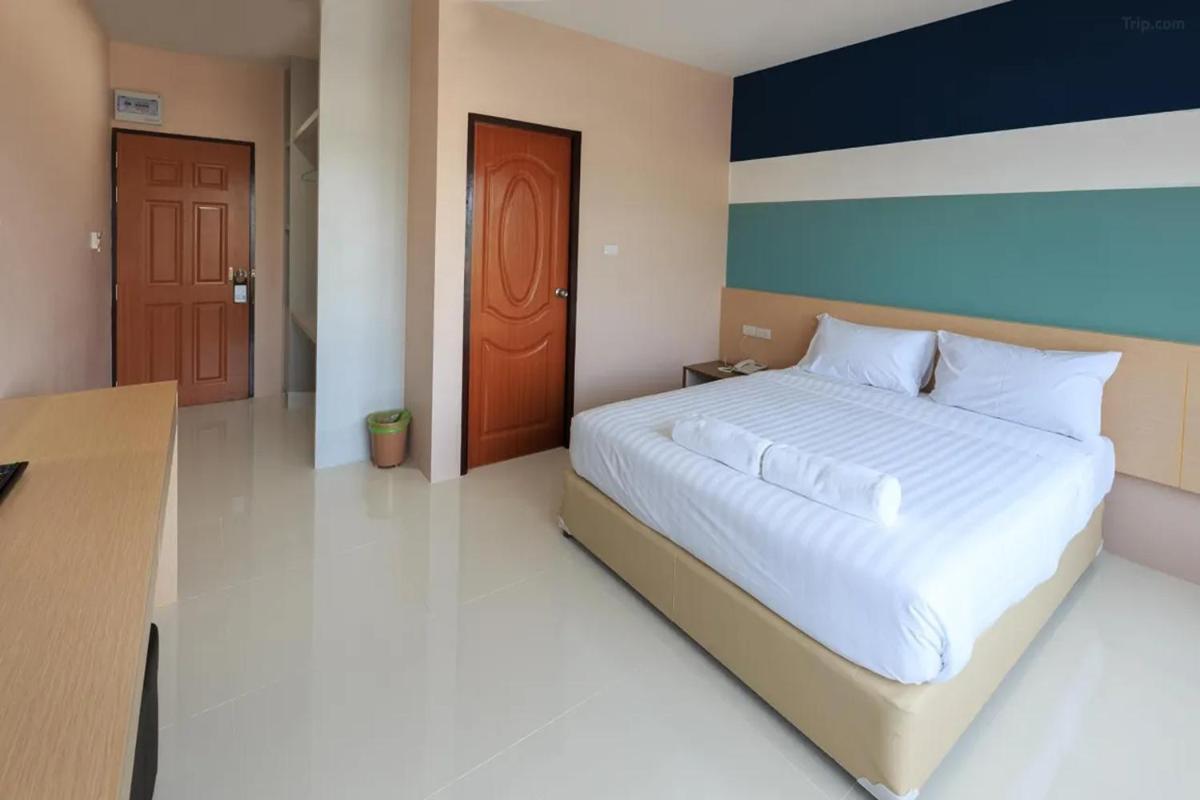 JJ Residence Phuket Town - Housity