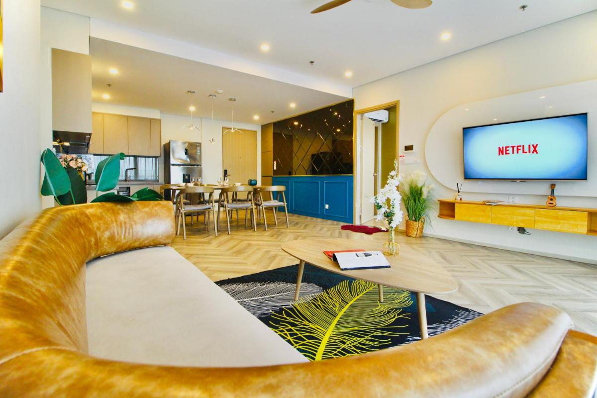 Nắng's Apartment - The Sóng Vũng Tàu, Pool & Yellow Sand Beach - Housity
