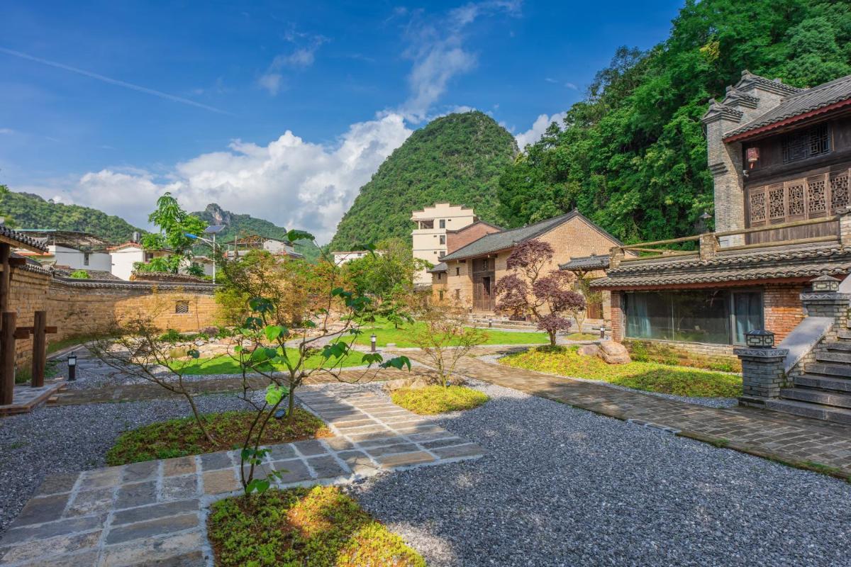 Yulong Mansion • Chinese Aesthetic Courtyard - Housity