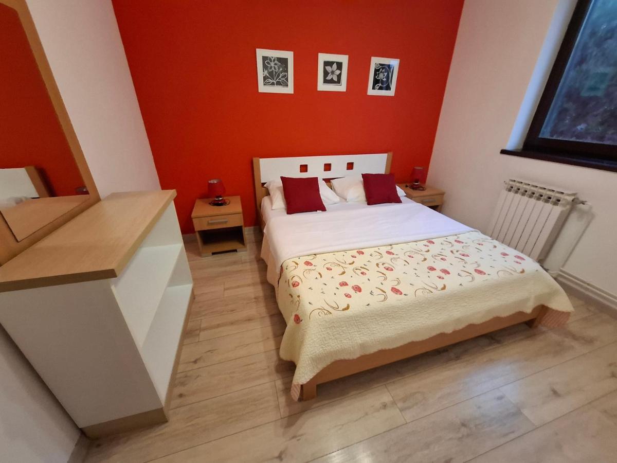 Apartments Sunčica - Housity