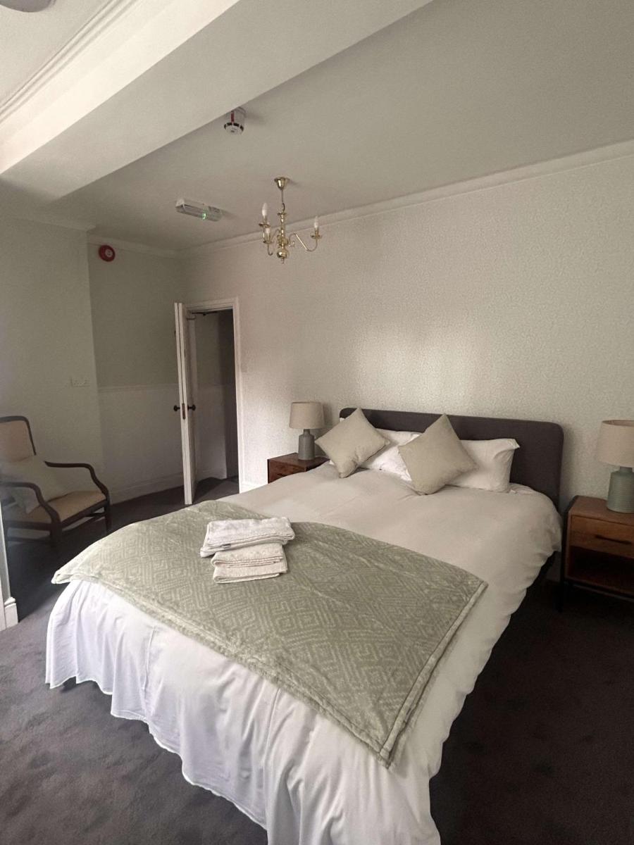 Blenheim House - Housity