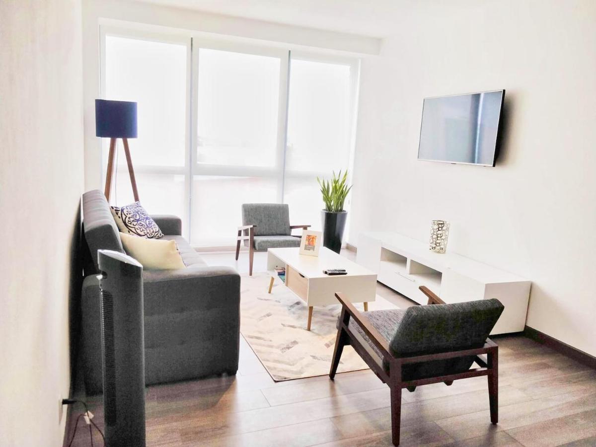 Two Beautiful 1 Br Apts, 2 Floors Apart Hs Wifi! - Housity