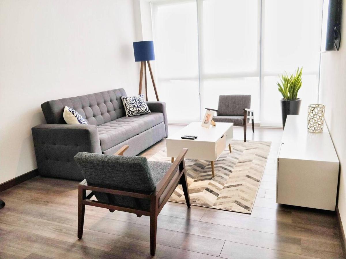Two Beautiful 1 Br Apts, 2 Floors Apart Hs Wifi! - Housity
