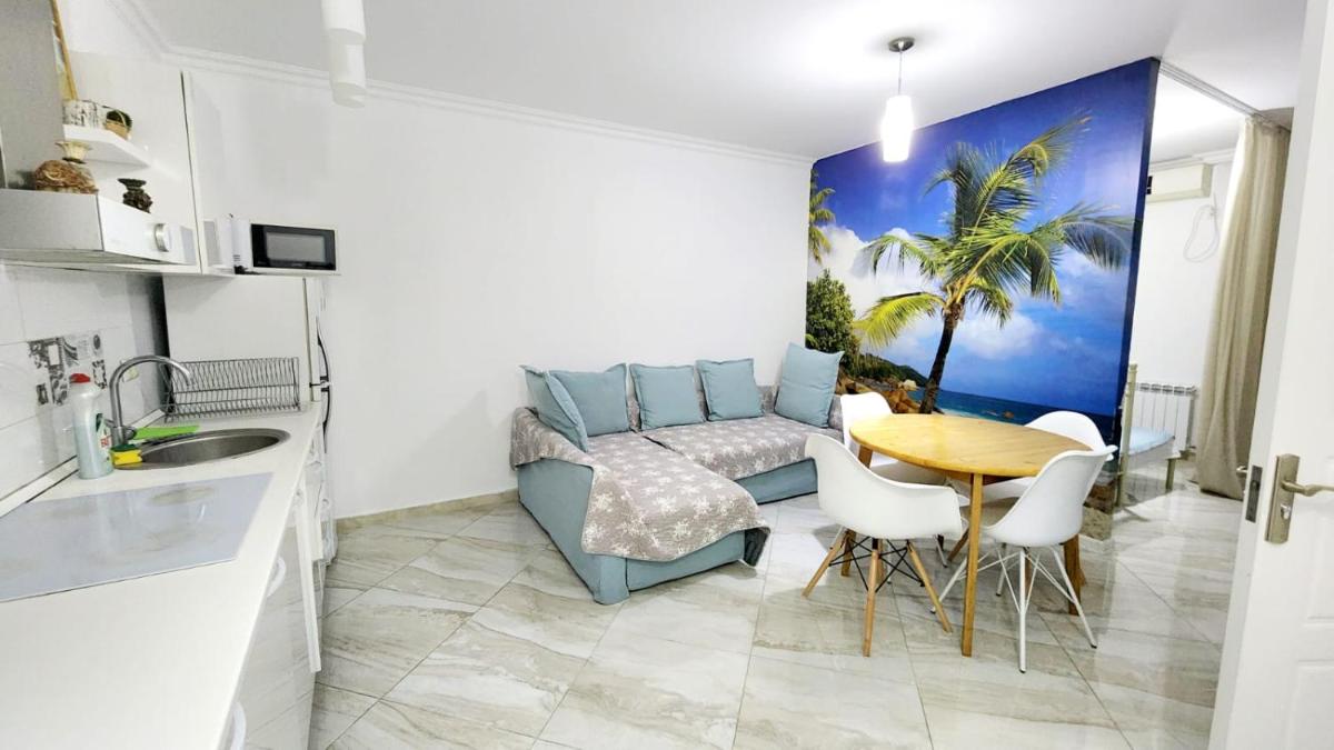 Paradise Apartment - Housity