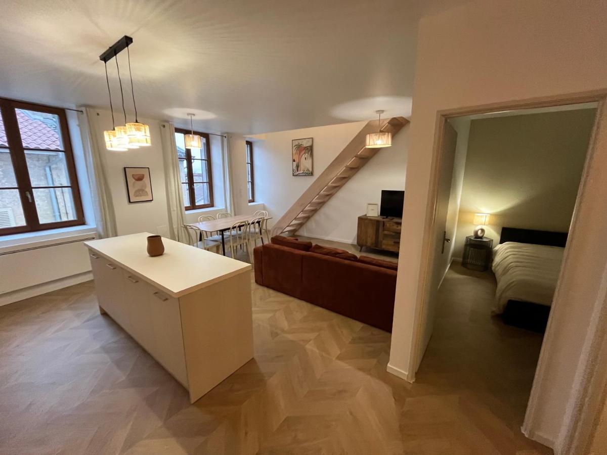 Bel appartement centre de Saint amour - Housity